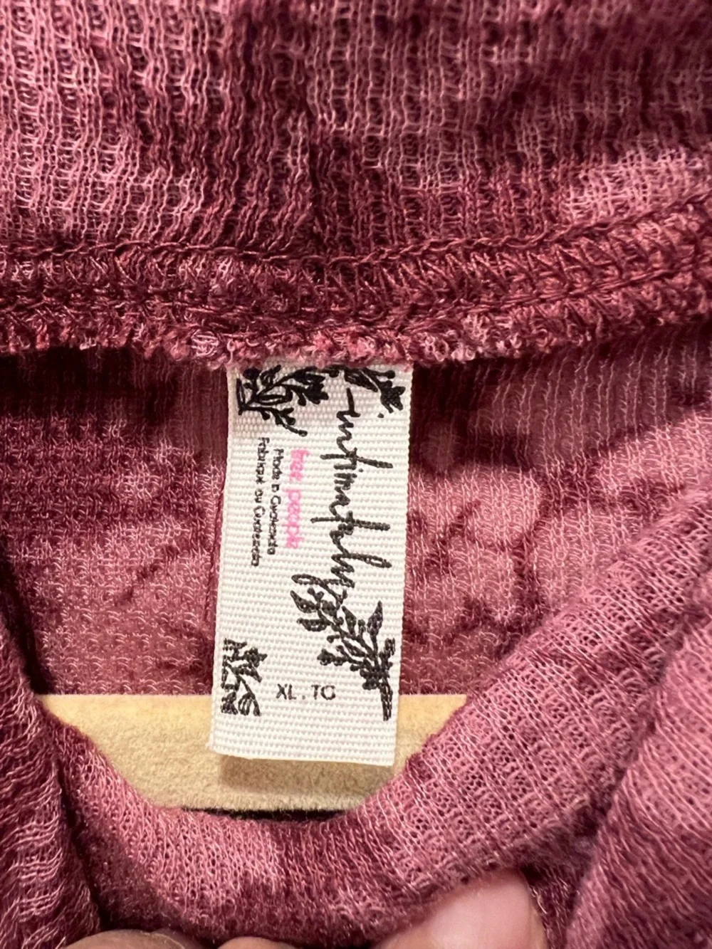 Intimately Free People Women’s Dusty Rose Patterned Turtleneck Long Sleeve TopXL - Picture 2 of 5